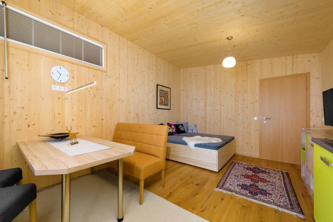 Appartement - Vollholz Studio Im Zentrum Von Флахау Екстер'єр фото